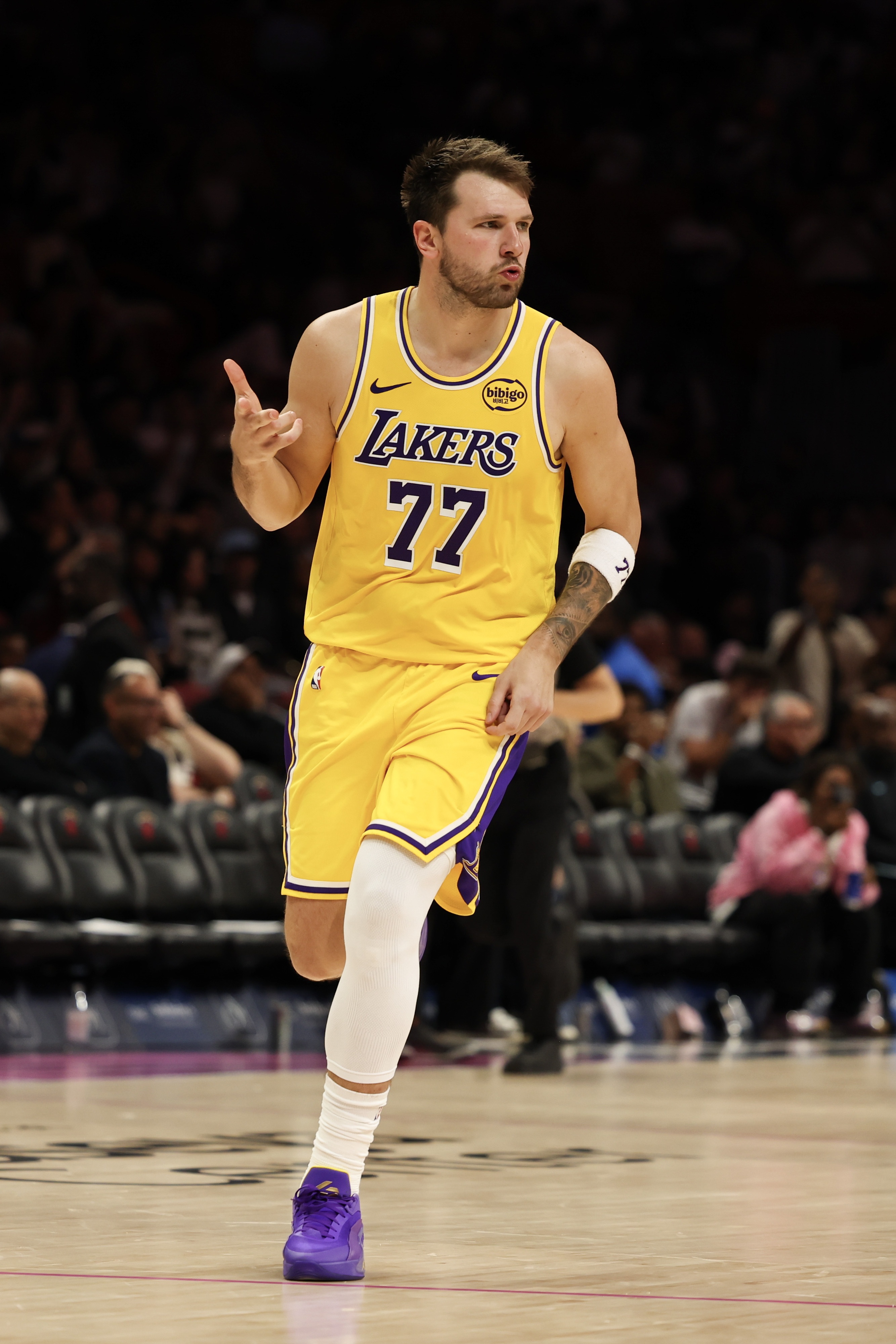 开云体育App-现役单场60+得分榜都有谁？18人上榜&amp;克莱堪称高效 竟6人砍过70+